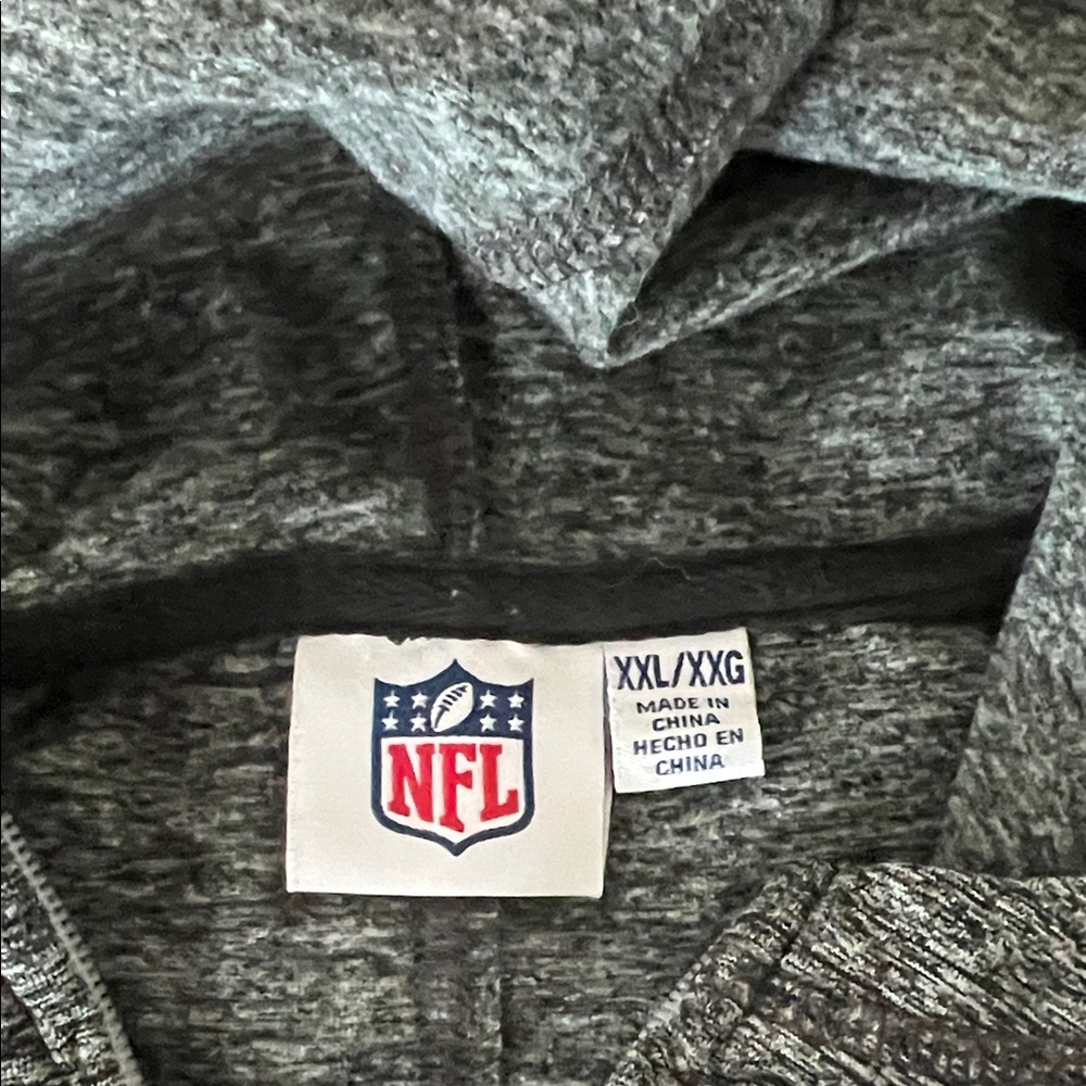 NFL Gray Zip-Up Hoodie with Cleveland Browns Team Logo - Picture 2 of 3